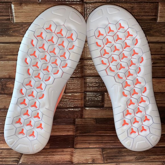 NIKE FREE RN 2018 Girls Size 7y - Picture 6 of 8